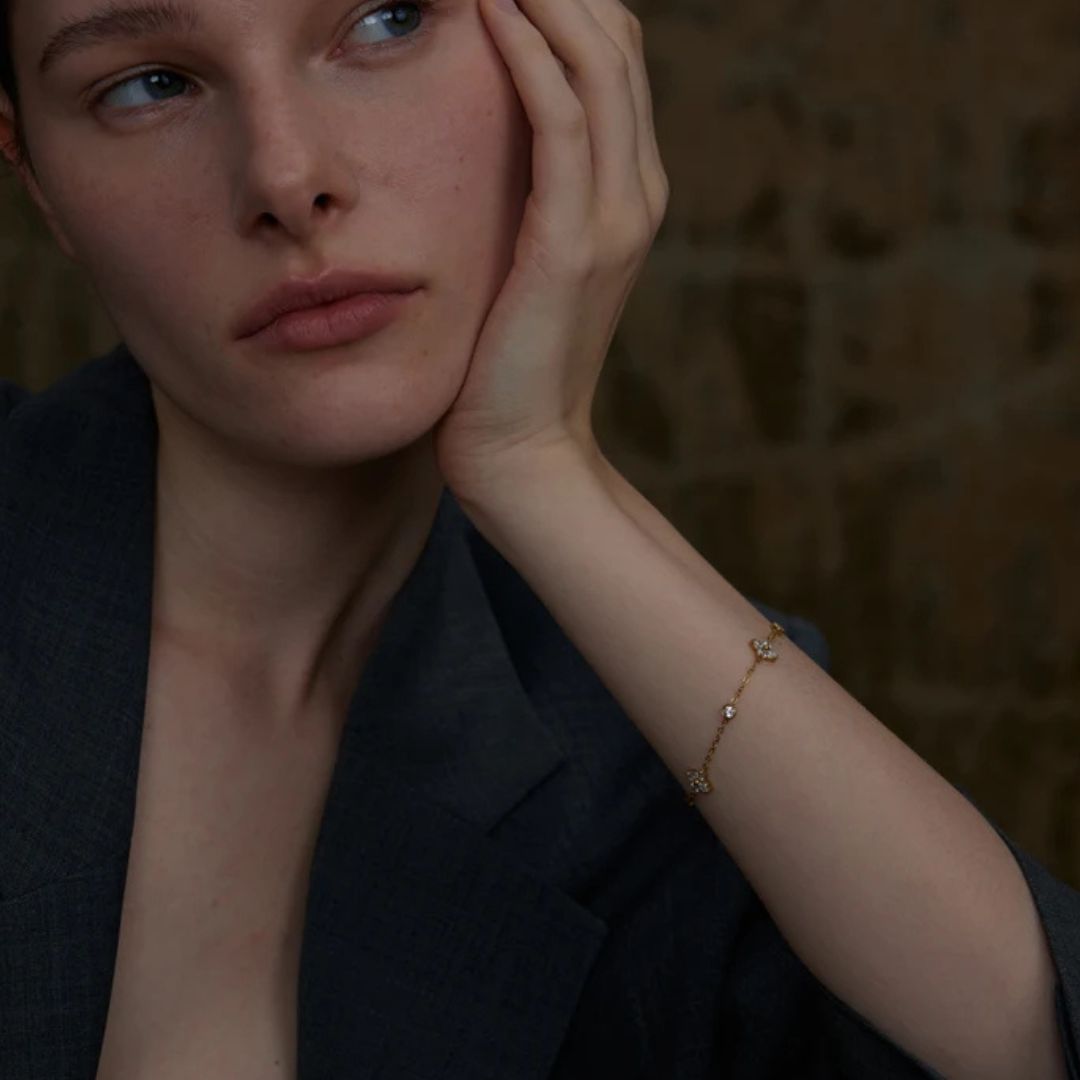 pulseira feminina fina com zirconias