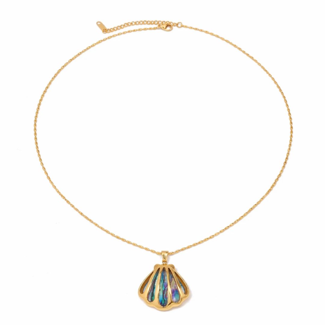 colar concha dourada