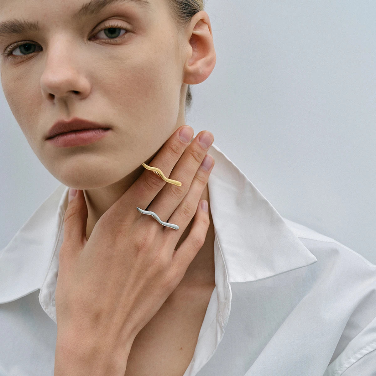 anel feminino minimalista